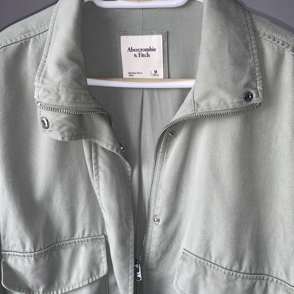 Abercrombie Cropped Drapey Bomber Jacket - Picture 6 of 8